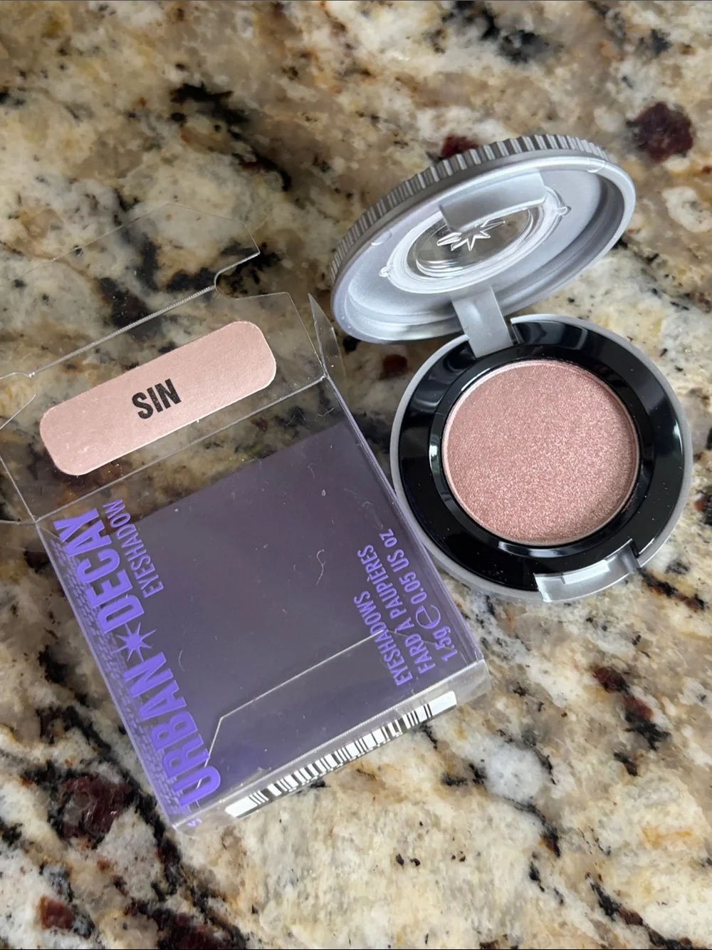 ⚡️🖤Urban Decay Vintage Sin Eyeshadow Rare